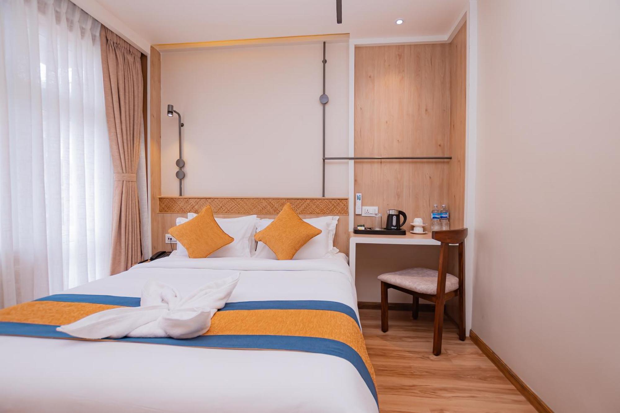Hotel Vistara Катманду Экстерьер фото