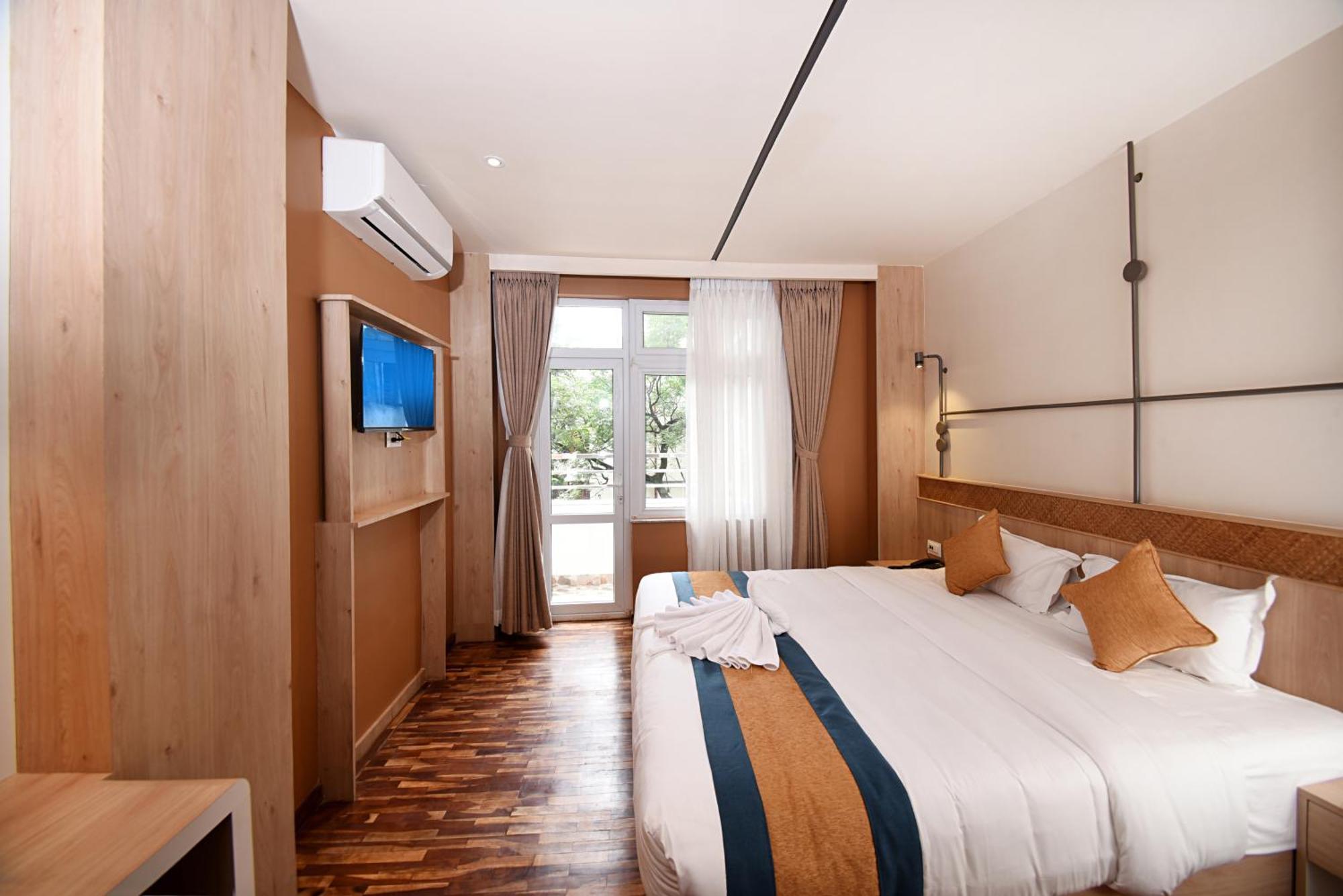 Hotel Vistara Катманду Экстерьер фото